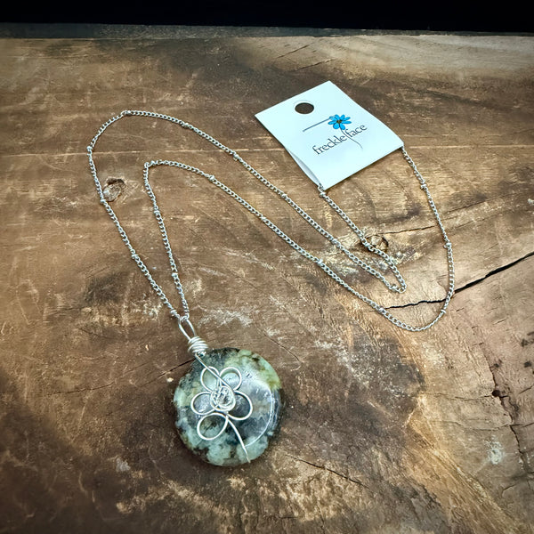 Retro Flower Wrap Necklace