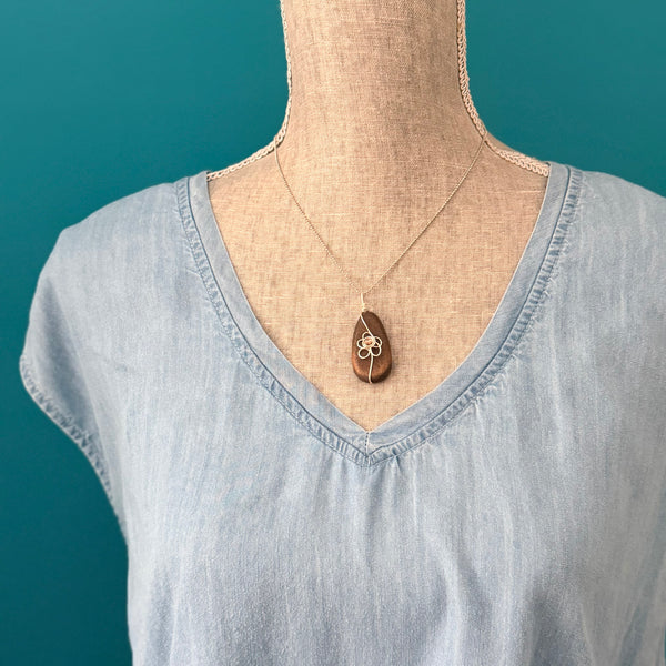 Retro Flower Wrap Necklace
