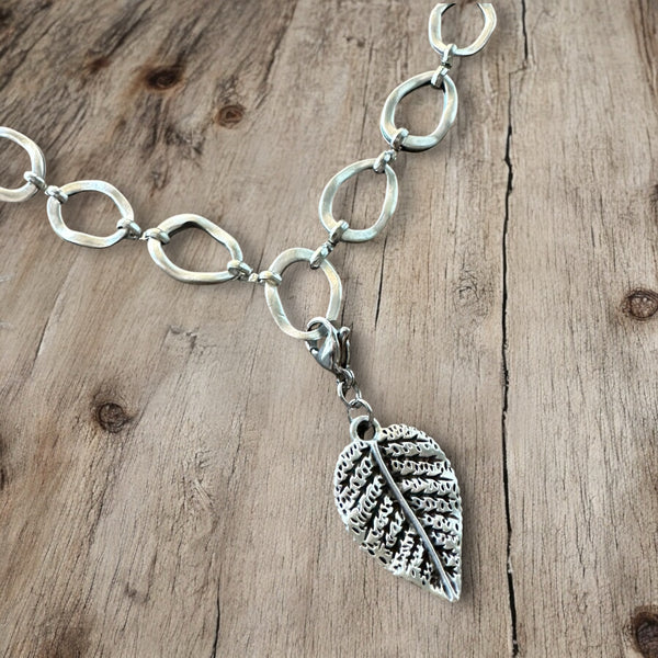 Switcharoo Necklace – Removable Flower Pendant, Matte Silver Boho