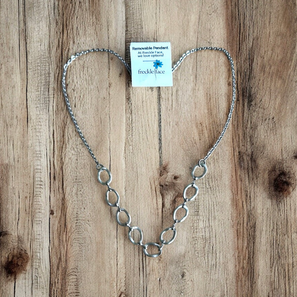 Switcharoo Necklace – Removable Flower Pendant, Matte Silver Boho