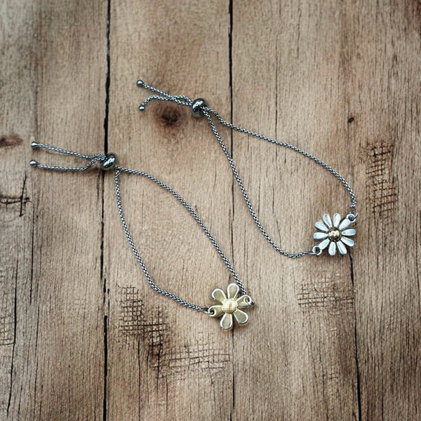 Adjustable Bracelet - Daisy
