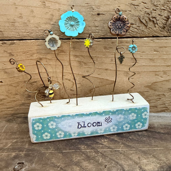 Whimsical Wildflower Garden – Bloom 🌼🐝