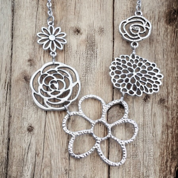 Flower Bib Necklace
