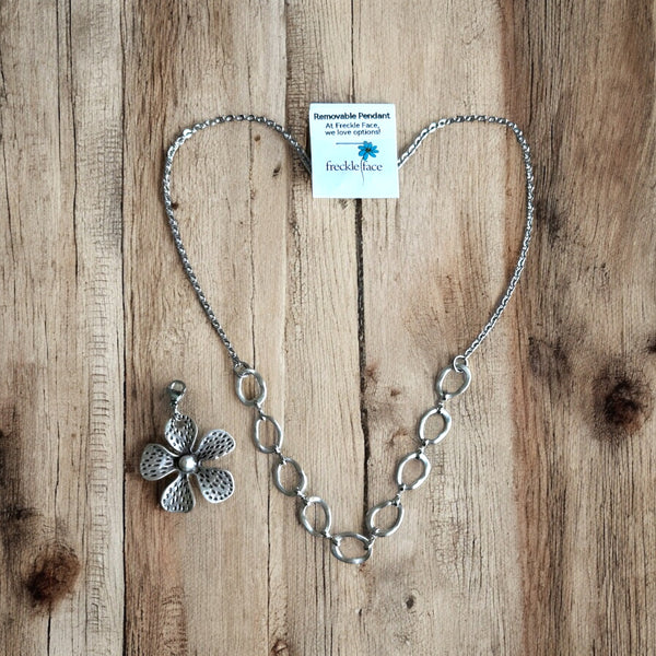 Switcharoo Necklace – Removable Flower Pendant, Matte Silver Boho