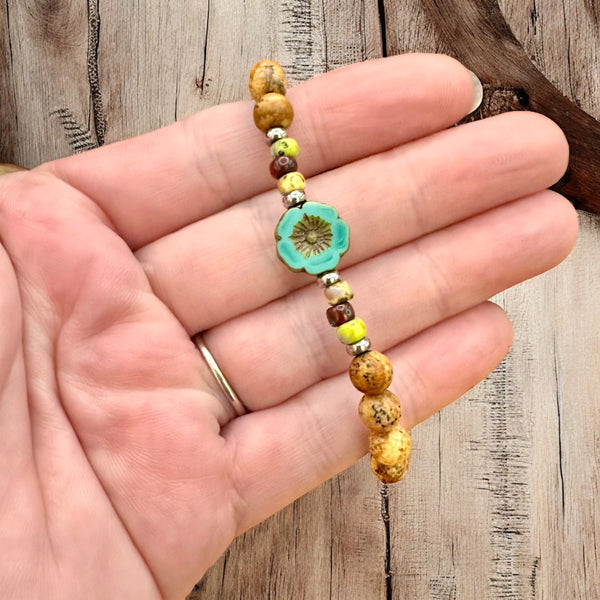 Turquoise Bloom Beaded Bracelet