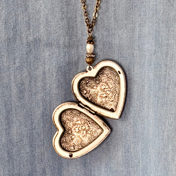 NEW - Vintage Heart Locket Necklace