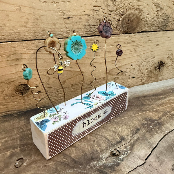 Whimsical Wildflower Garden – Bloom 🌼🐝