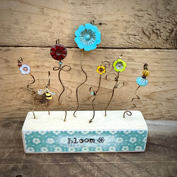 Whimsical Wildflower Garden – Bloom 🌼🐝