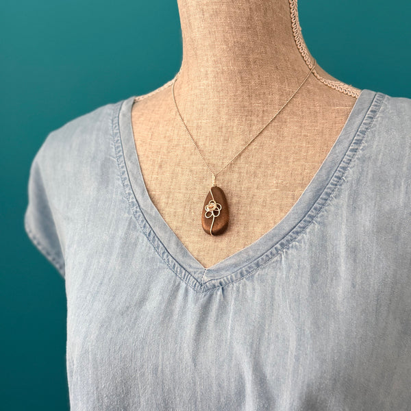 Retro Flower Wrap Necklace