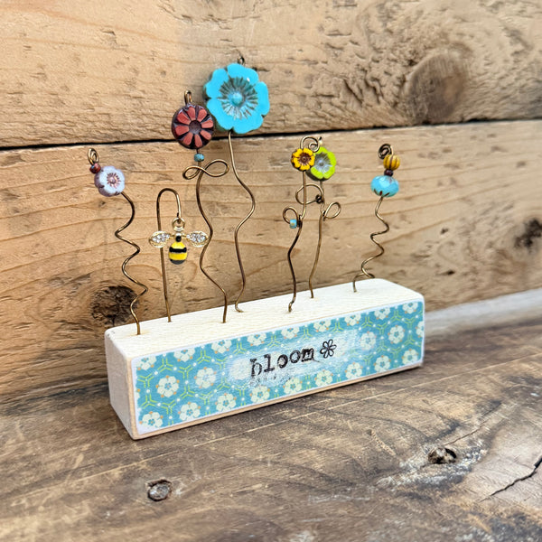 Whimsical Wildflower Garden – Bloom 🌼🐝