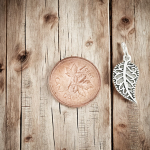 Small Fancy Leaf - Charm