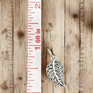 Small Fancy Leaf - Charm