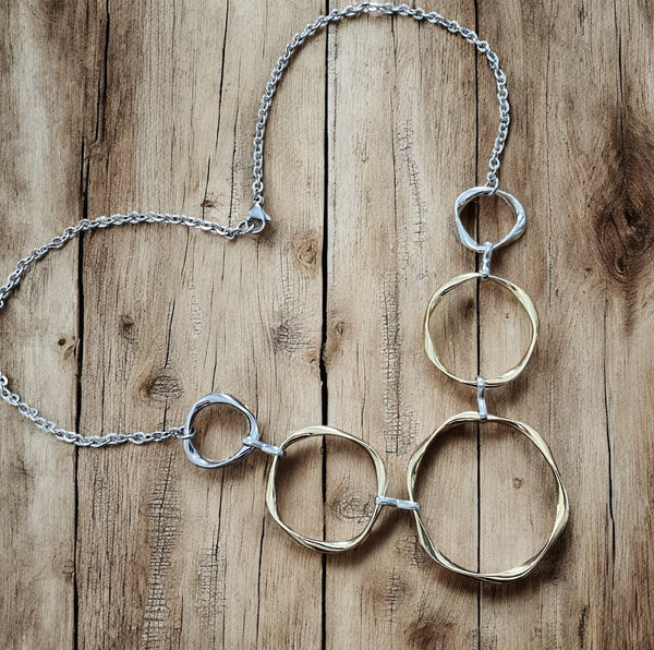 A Touch of Gold Circle Necklace