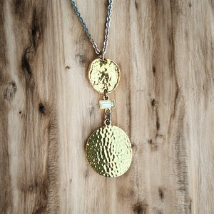 Adjustable Gold Hammered Pendant Necklace