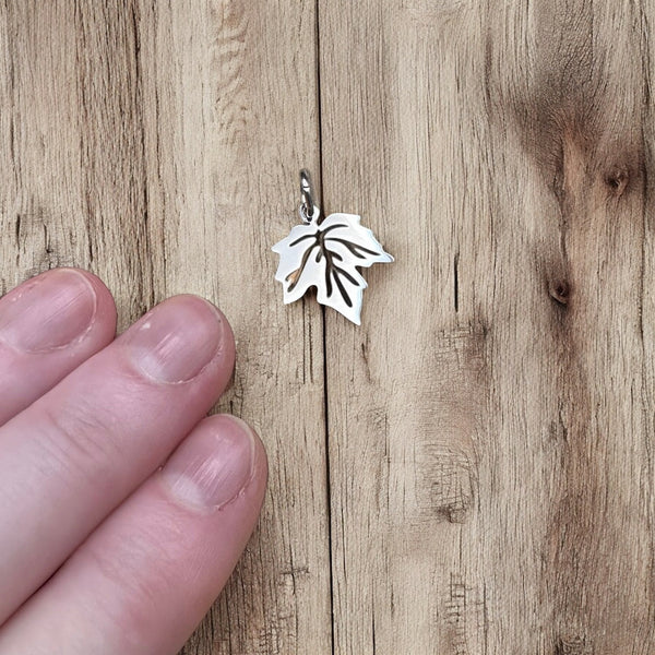 Charm Bar - Maple Leaf
