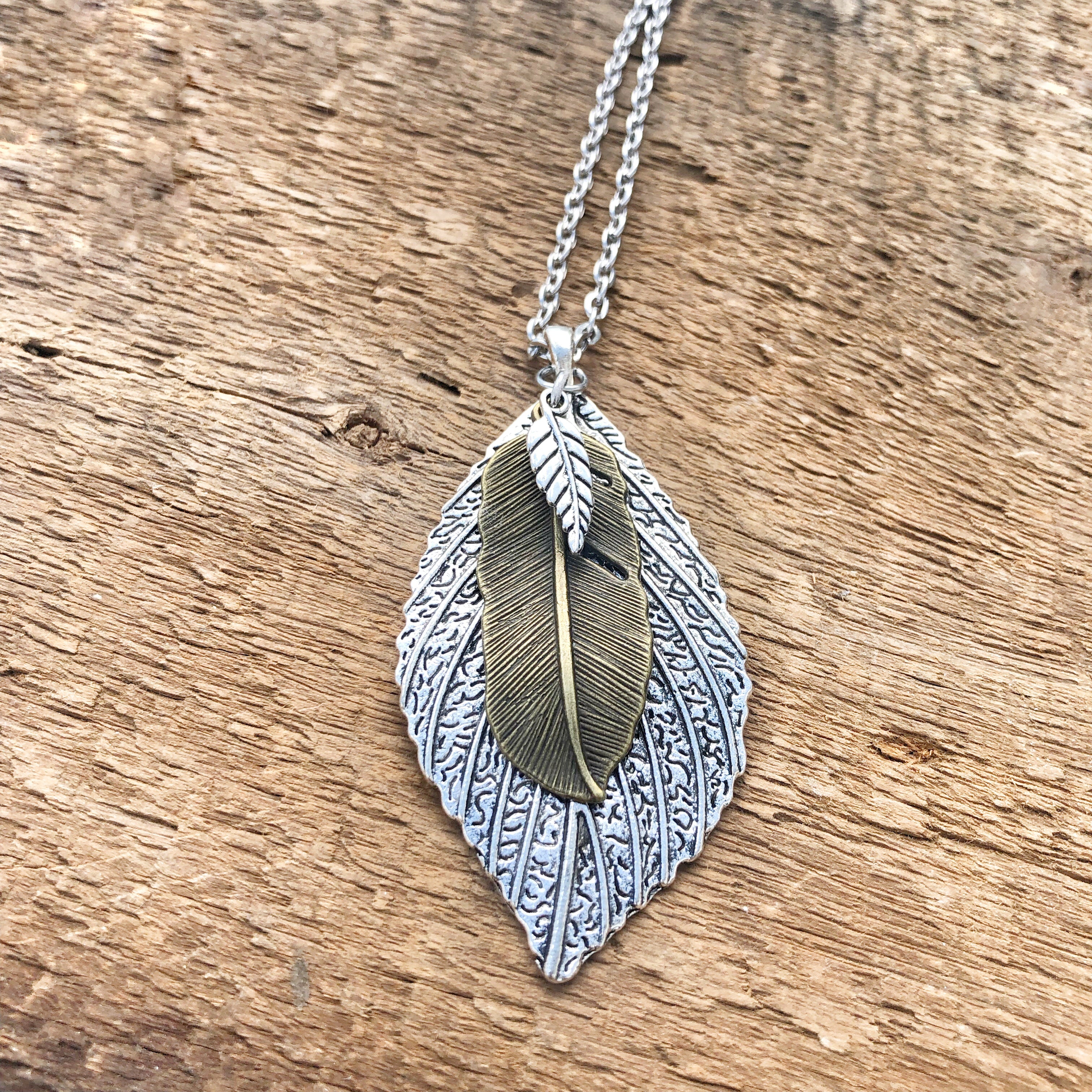 Leaf Pendant Necklace Silver