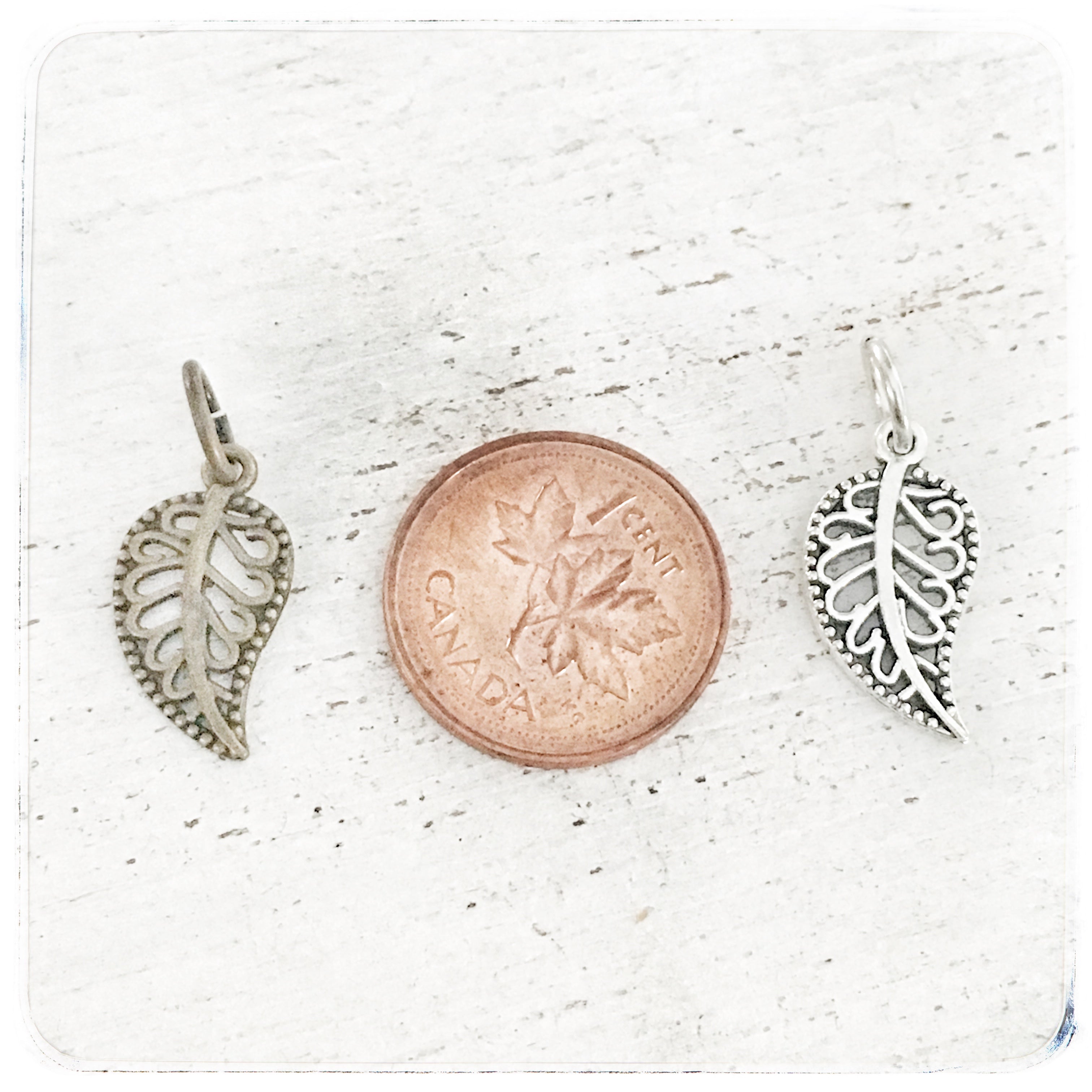 Small Fancy Leaf - Charm