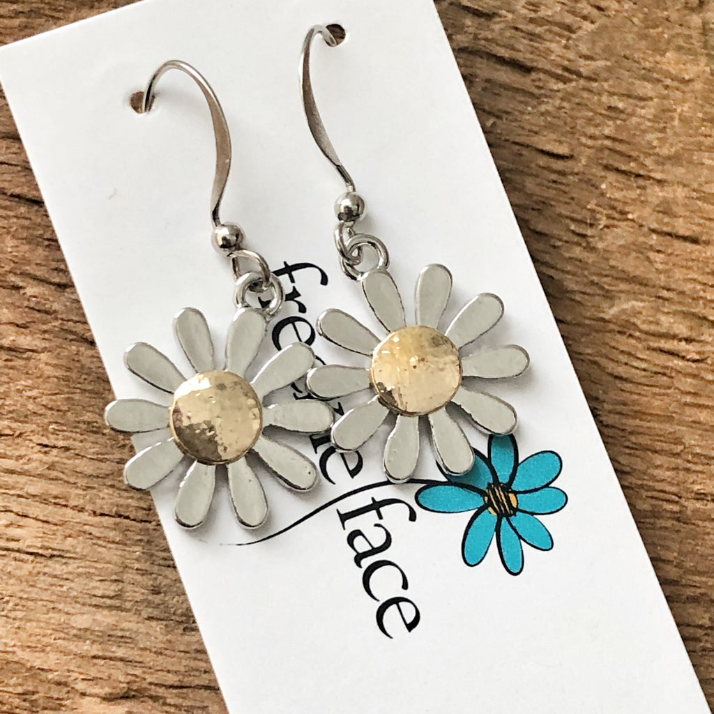 Daisy Earrings with gold center