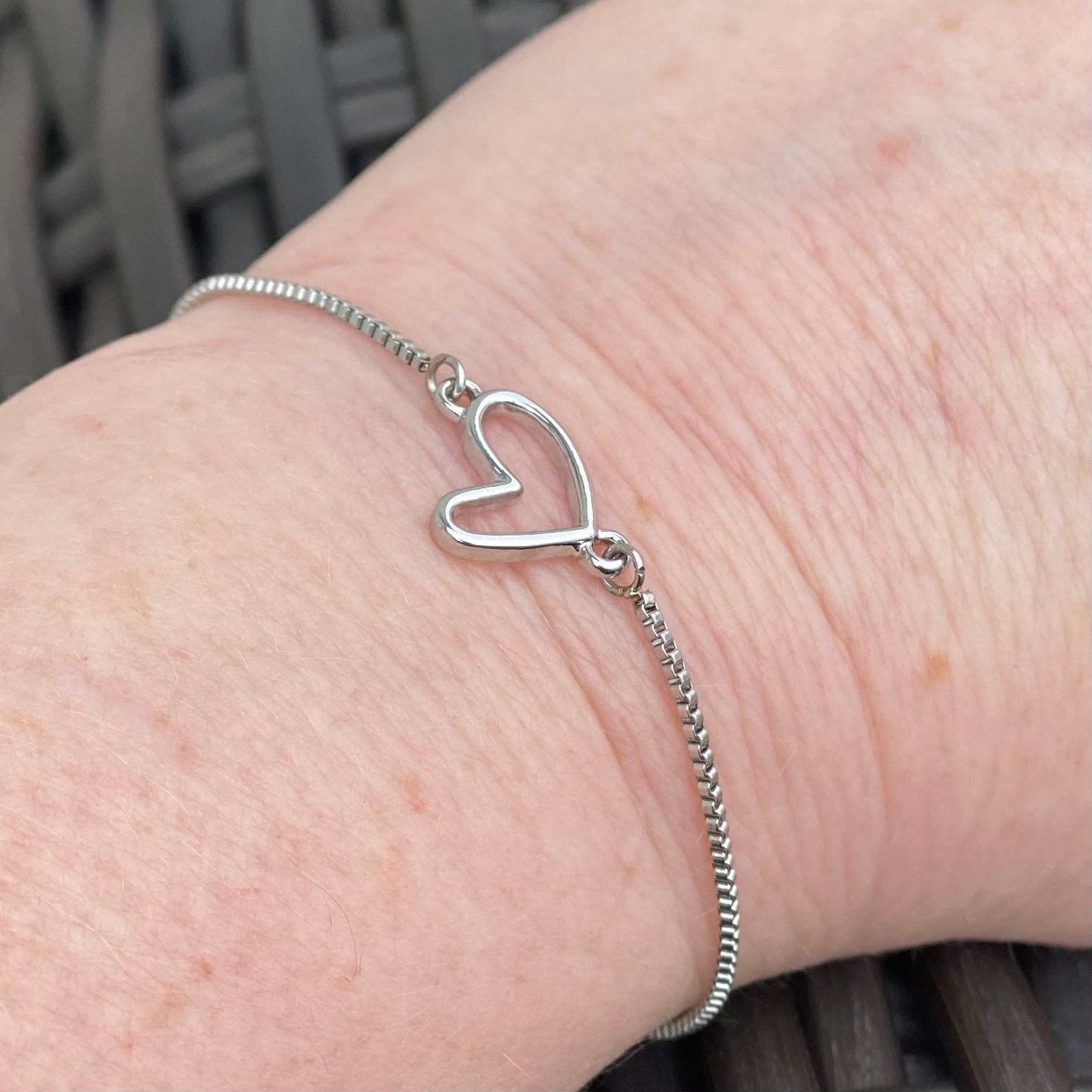 Adjustable Bracelet - Open Heart