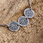 Adjustable Bracelet - Silver triple flower medallion