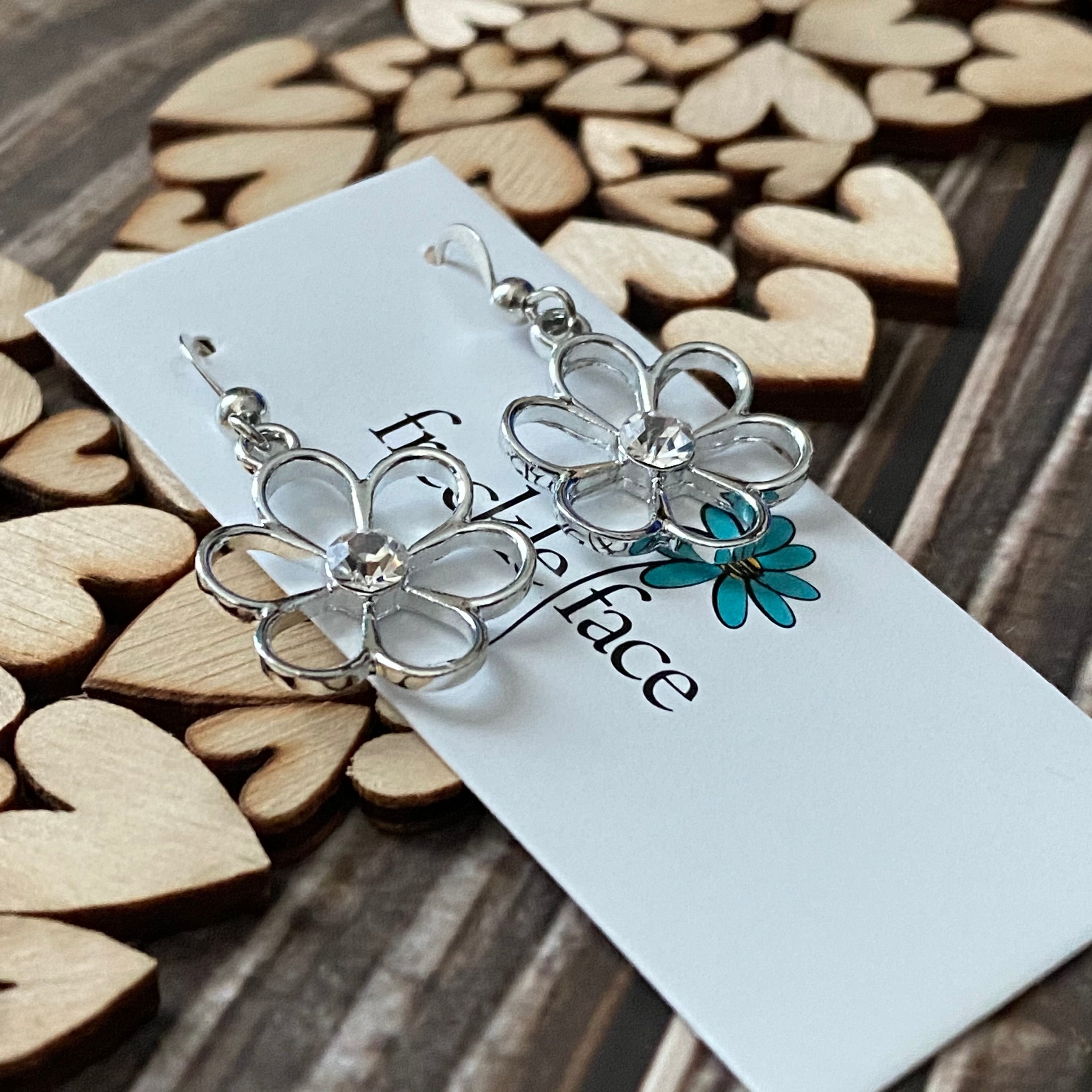 Cutie Patutie Flower Earrings