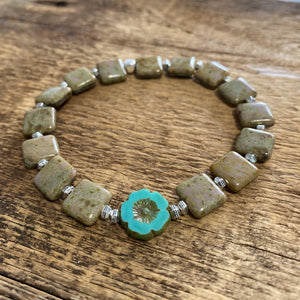 Online exclusive - Czech glass beaded bracelets