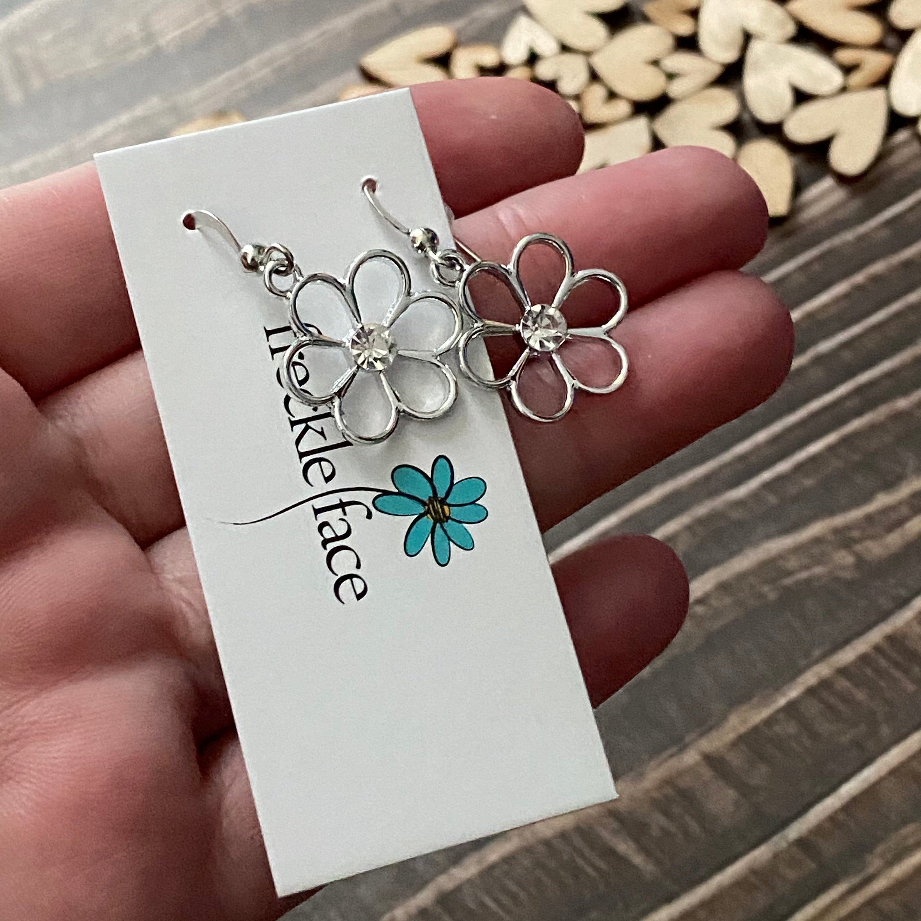 Cutie Patutie Flower Earrings